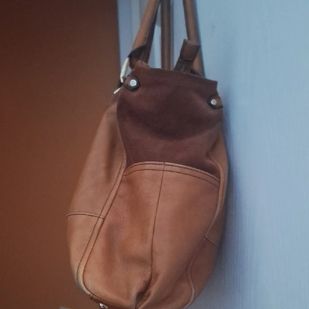 B. Makowski Brown Leather Tote Bag - Picture 3 of 11